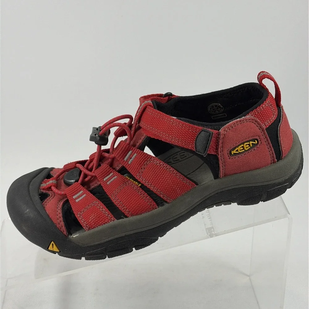 KEEN Newport H2 Sandals Big Kids Size 3Y EU 3 Waterproof Outdoor Red Shoes